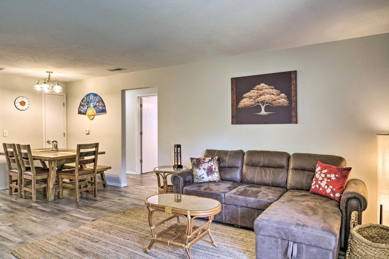 Centrally Located Brandon Condo With Pool Access Брэнсон Экстерьер фото
